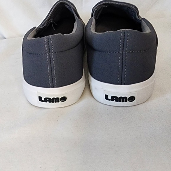 Lamo Perforated Slip On Casual Comfort Shoes Sneakers Gray Size 7.5 - Picture 4 of 6